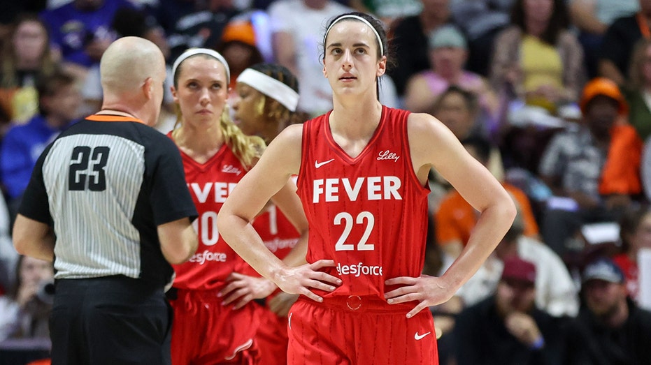 Caitlin Clark's record-breaking night not enough as Sun eliminate Fever  from WNBA playoffs - FOX8